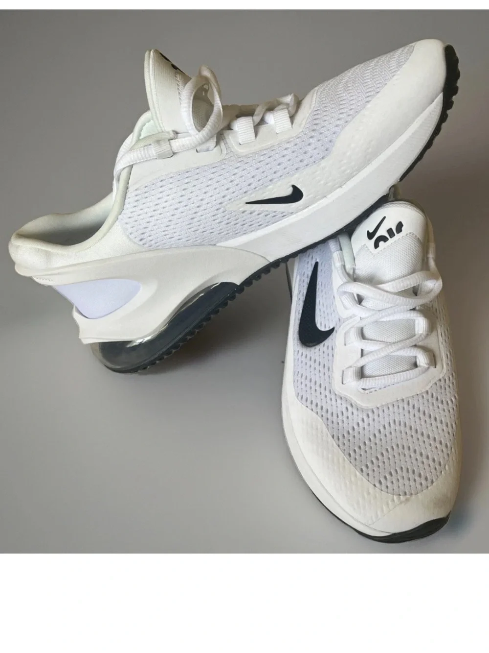Nike White/Black Air Max Lightweight Mesh Sneakers Size 7Y